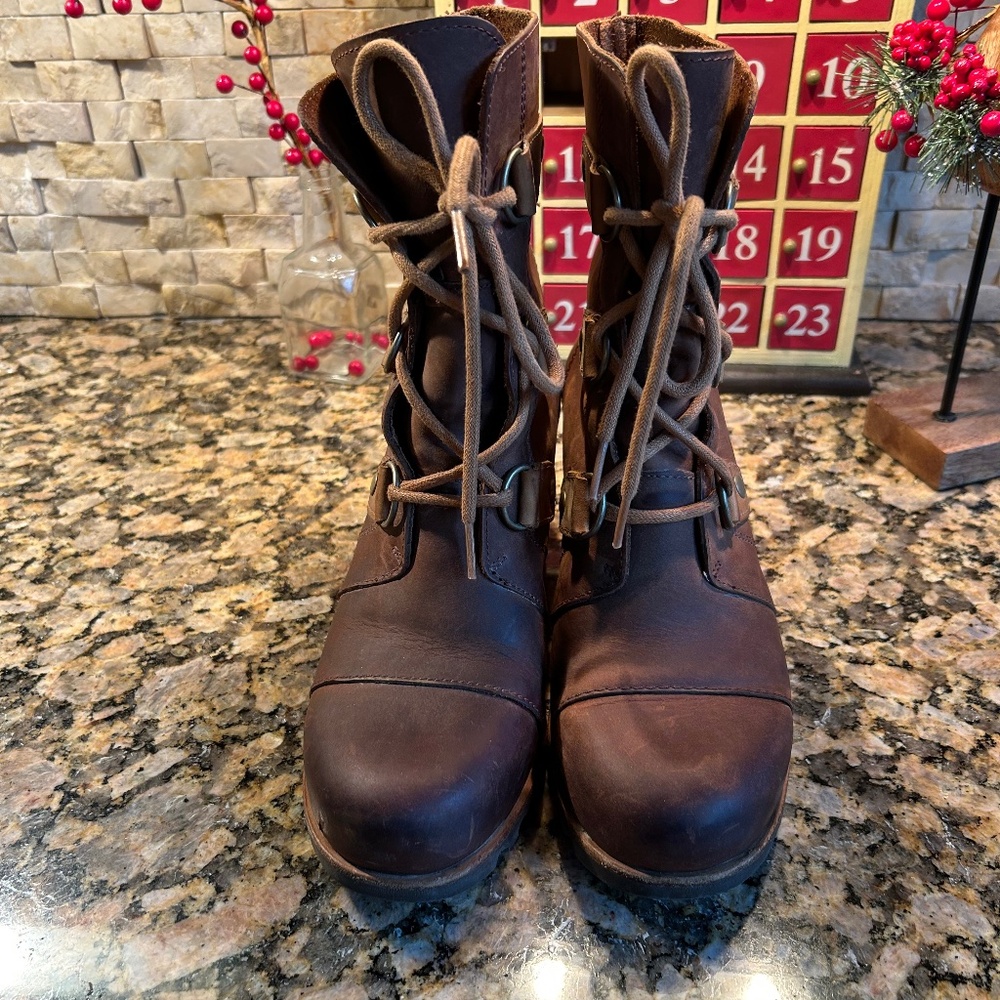 Sorel Joan of Arctic III wedge lace up boots